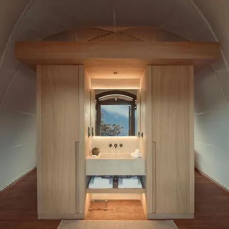 Hotel 91 Riviera, The